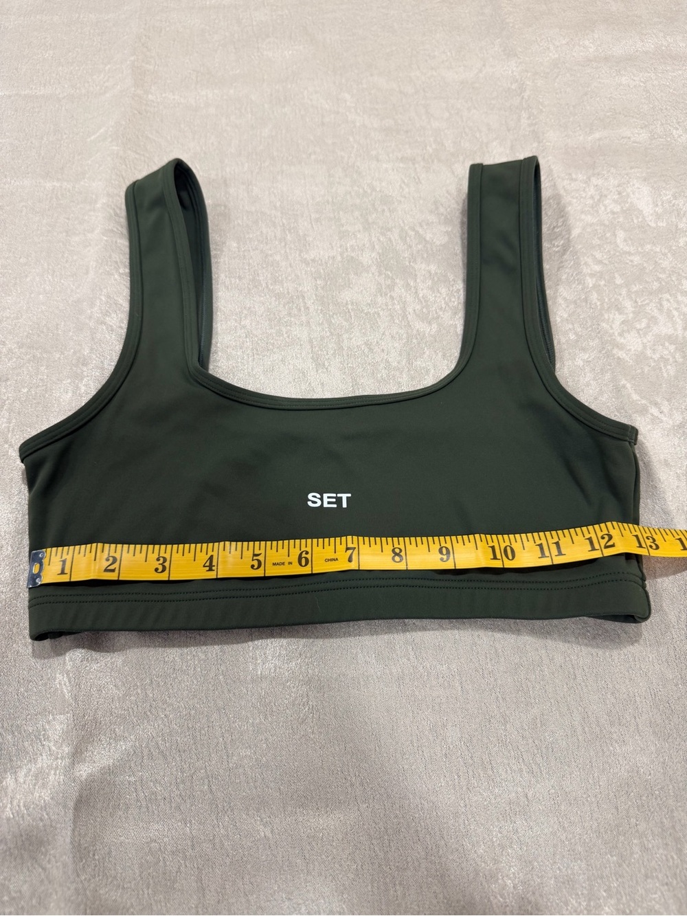 Set Active Green Sports Bra and Blue Active Shorts Set - Picture 7 of 10